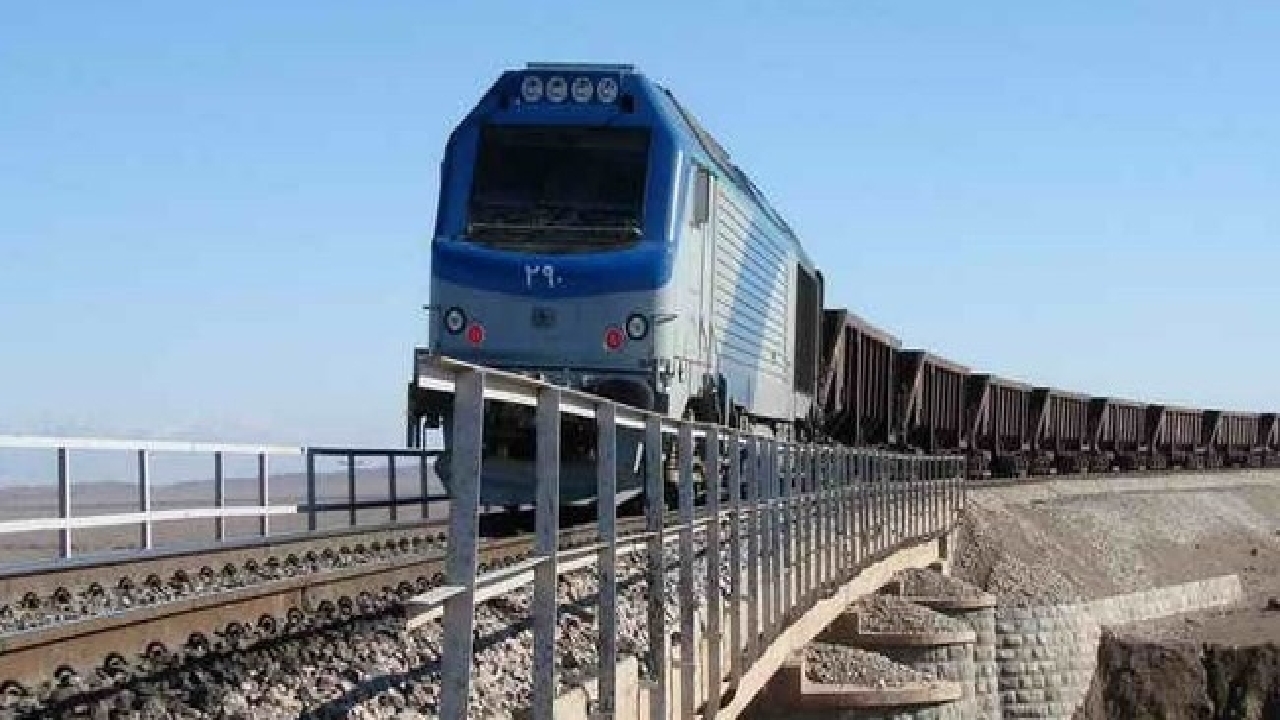 تکمیل فرایند تملک اراضی مسیر ریلی رشت - آستارا تا پایان امسال