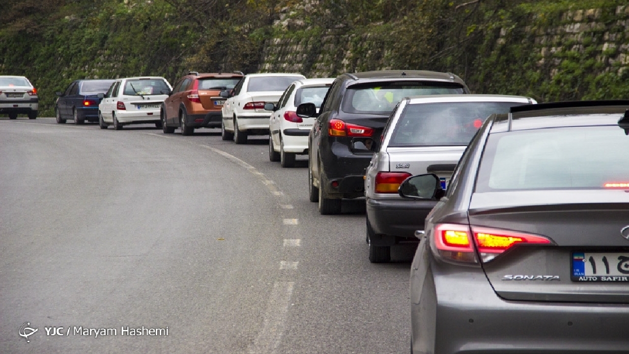 جاده چالوس و آزادراه تهران شمال یکطرفه شد