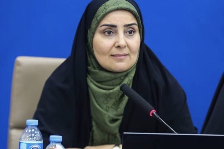 پاسخ به احضاریه‌های مجلس به تعویق افتاد