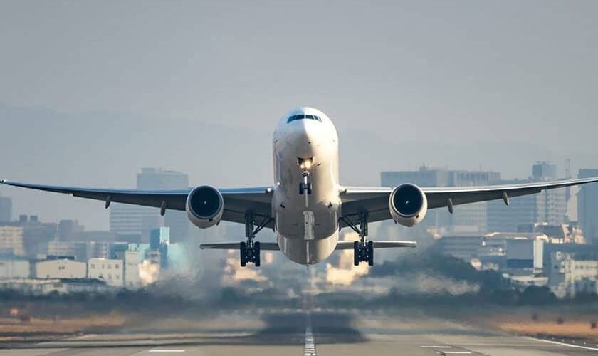 ردپای افزایش نرخ ارز در گرانی پرواز‌های داخلی/ بلیت هواپیما برای طبقه متوسط جامعه هم آرزو شد!