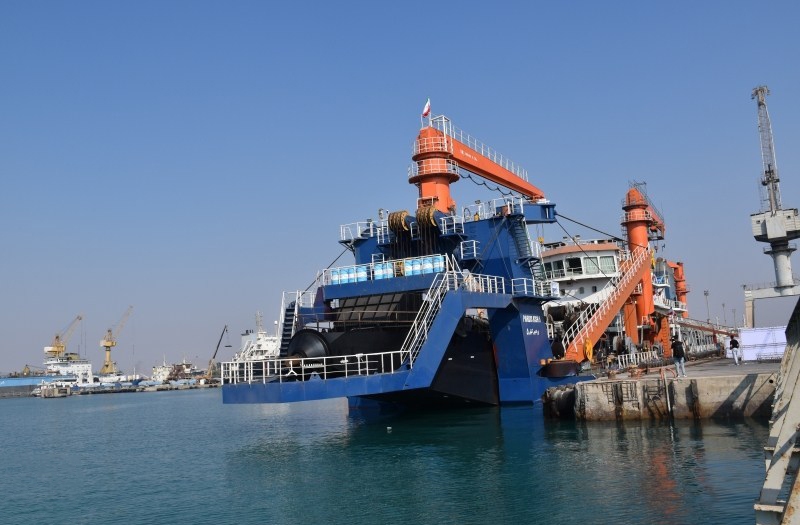 انجام ۷۰ میلیون متر مکعب لایروبی از بنادر کشور/ ایران به خودکفایی در عملیات لایروبی رسید