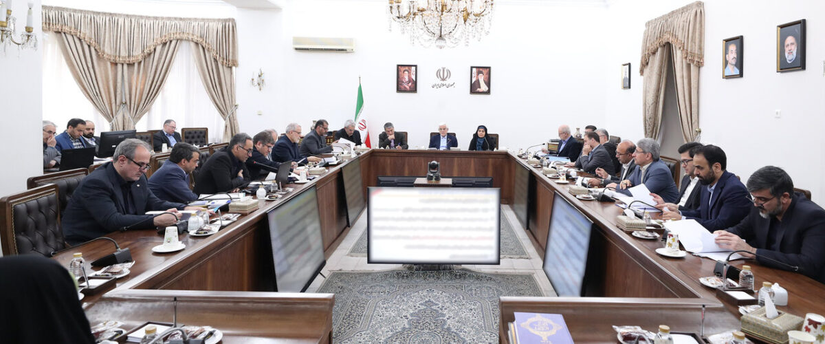 عارف: بخش ترانزیت با حوزه تمدنی مشترک ایران مزایای اقتصادی بالایی دارد