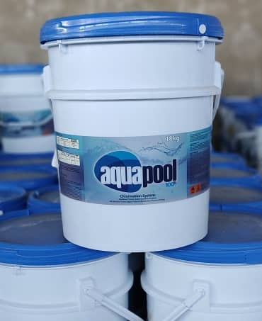 پودر کلر برای تصفیه آب استخر