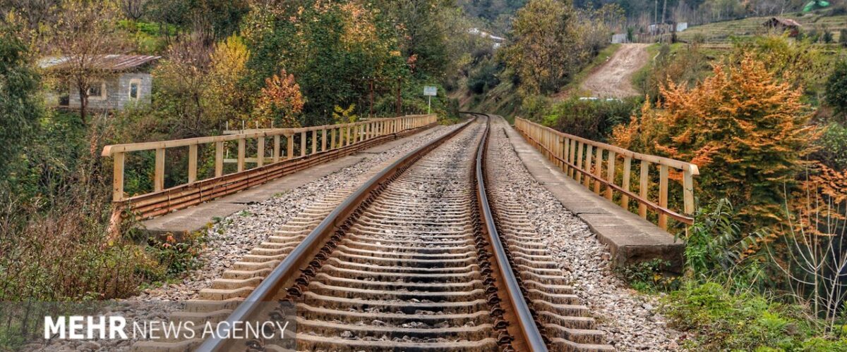 ایران شاهراه ترانزیتی شرق - غرب؛ از تبریز تا ثریا