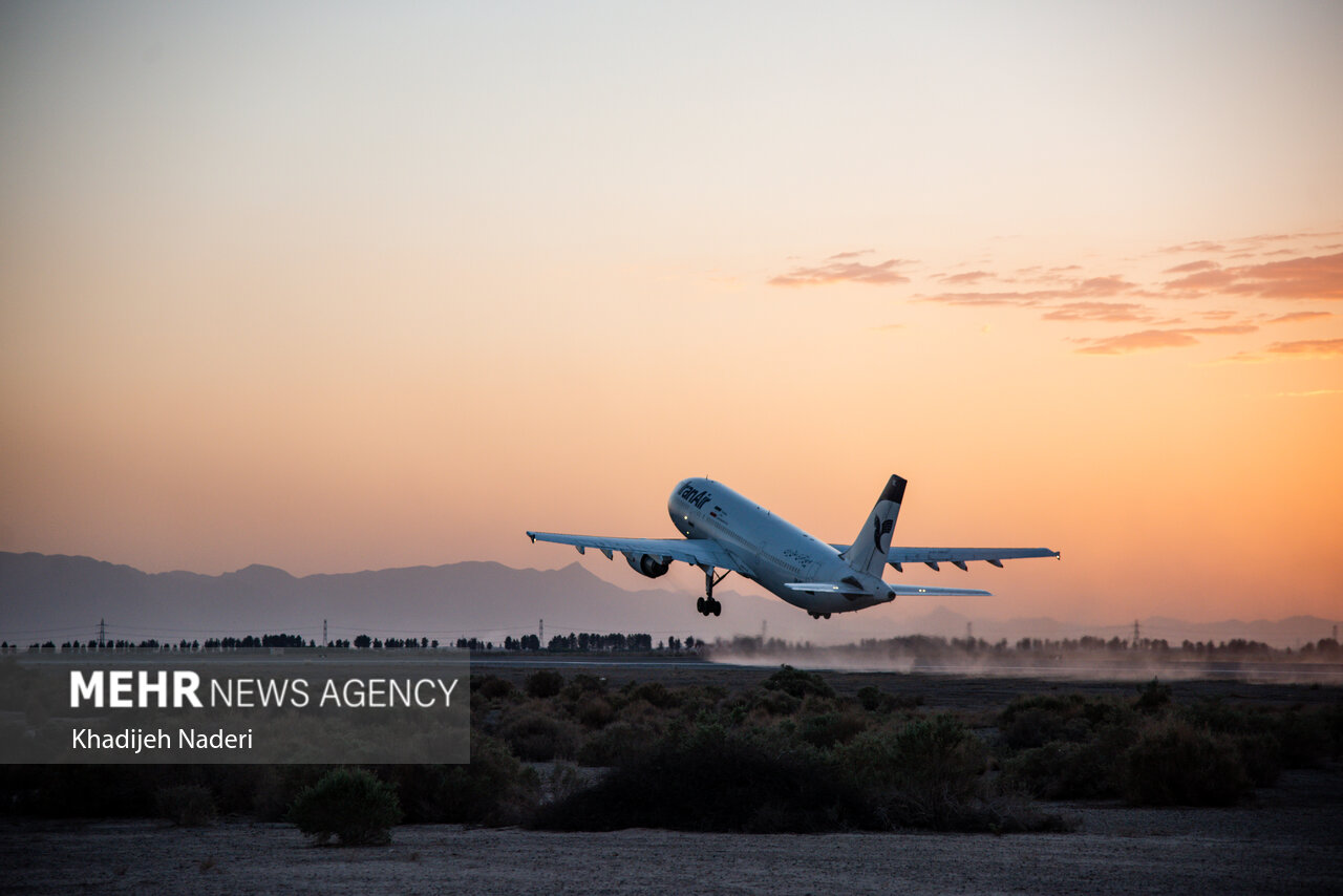توسعه ارتباطات هوایی ایران - عمان موجب رونق اقتصاد و گردشگری می‌شود