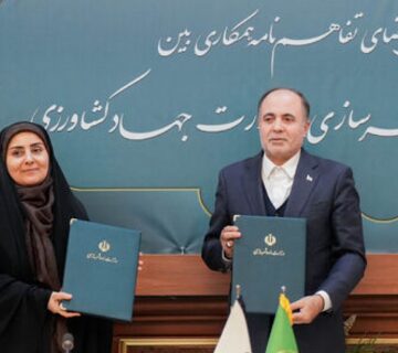 وزرای راه و جهادکشاورزی برای احداث ۱۰۰ هزار مسکن، تفاهم‌نامه امضا کردند