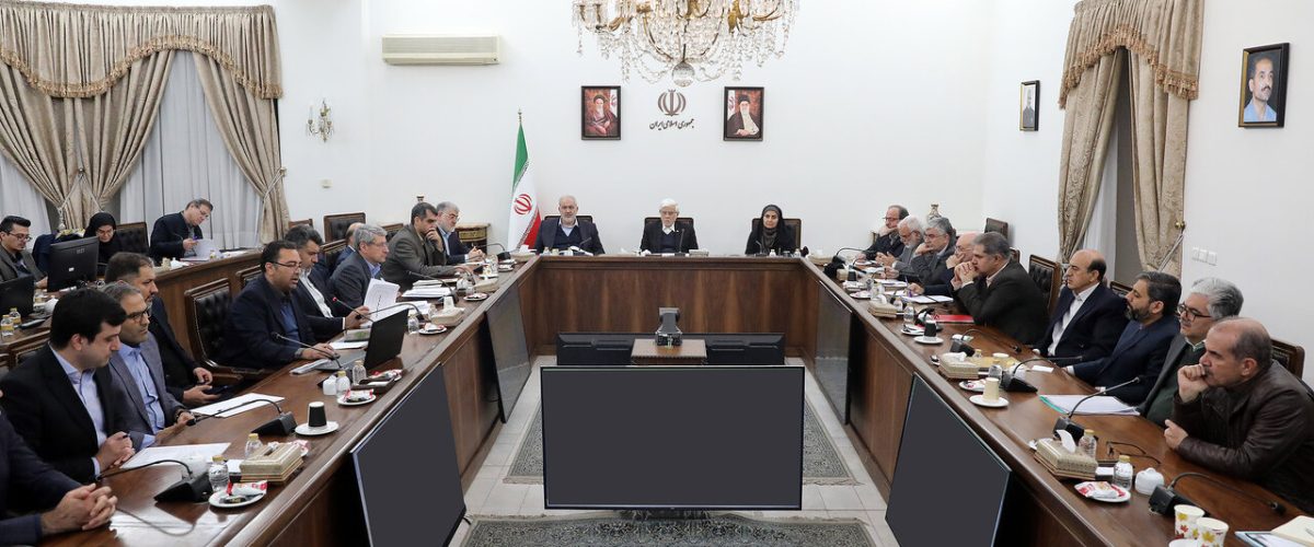 عارف: مسکن محرومان باید با سرعت بیشتری تأمین شود