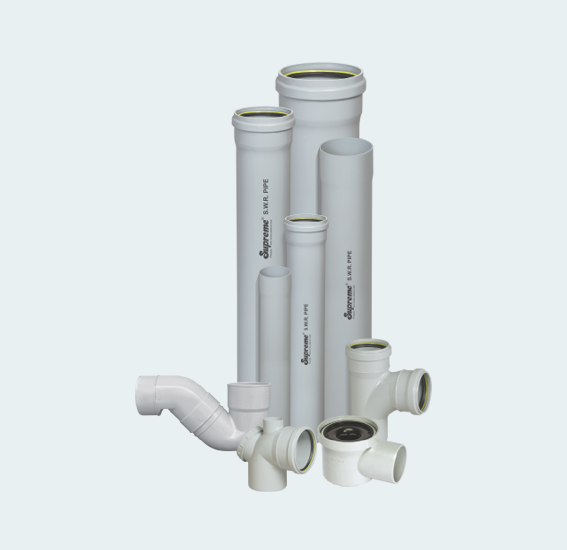 لوله فاضلابی چسبی PVC در حال نصب