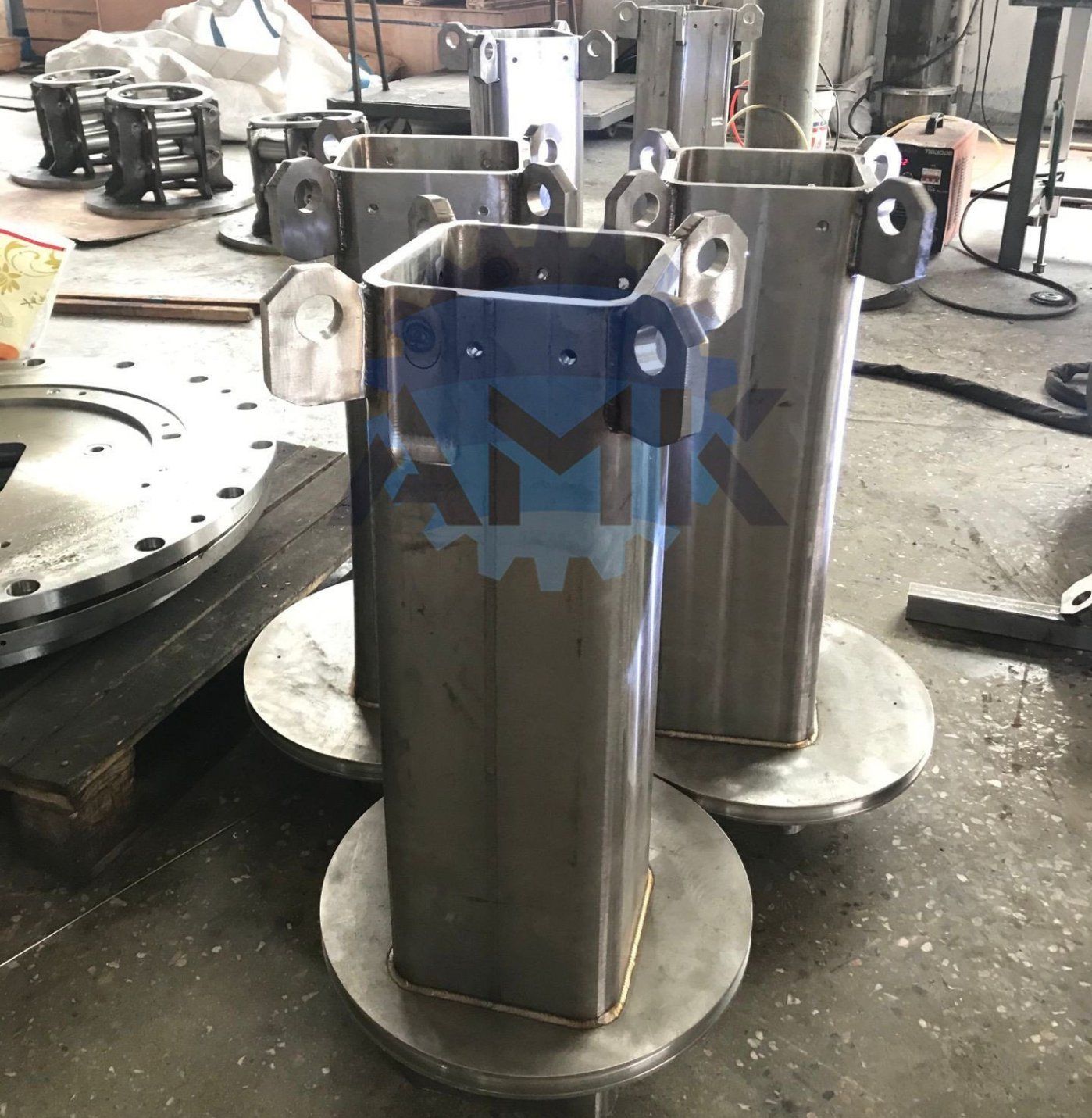 ژاکت فلزی ضد زنگ برای مهاربندی تیرهای بتنی در ساختمانهای مقاوم در برابر زلزله