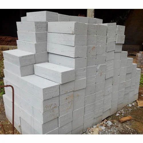 نصب بلوک سیمانی سبک ته باز در پروژه ساختمانی